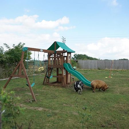 Готель The Piggery Pod Сіттінгборн Екстер'єр фото